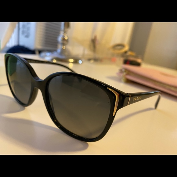 New Prada sunglasses - Picture 2 of 7